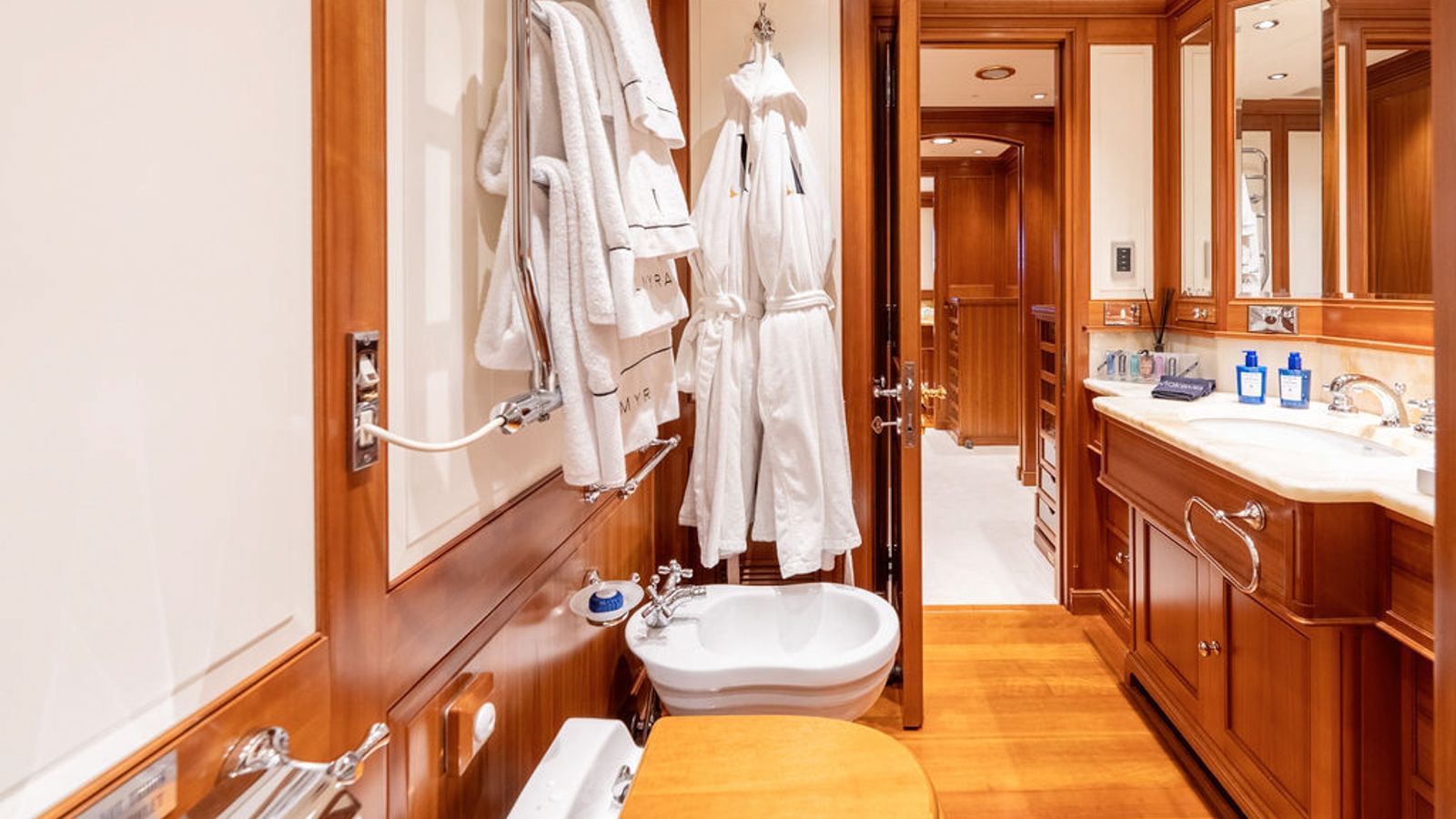 Almyra II-33-gallery