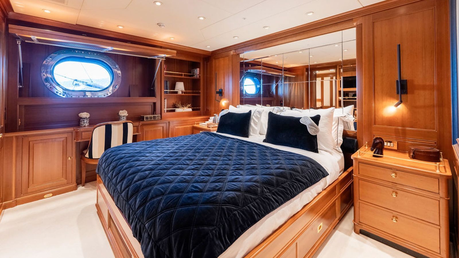 Almyra II-34-gallery