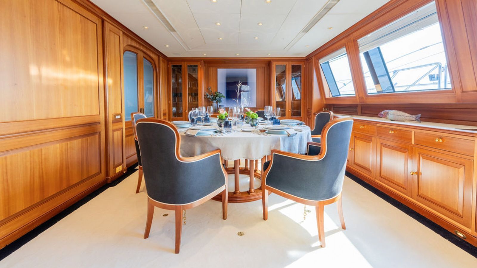 Almyra II-16-gallery