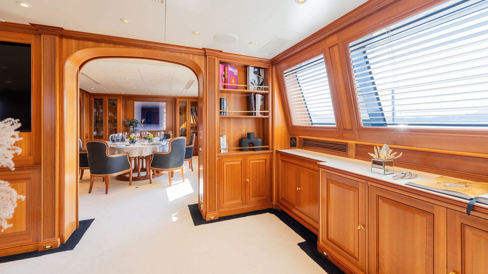 Almyra II-15-gallery