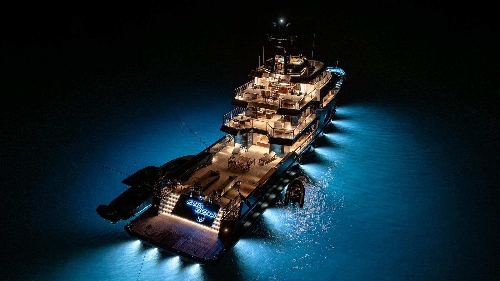 King Benji-60-gallery