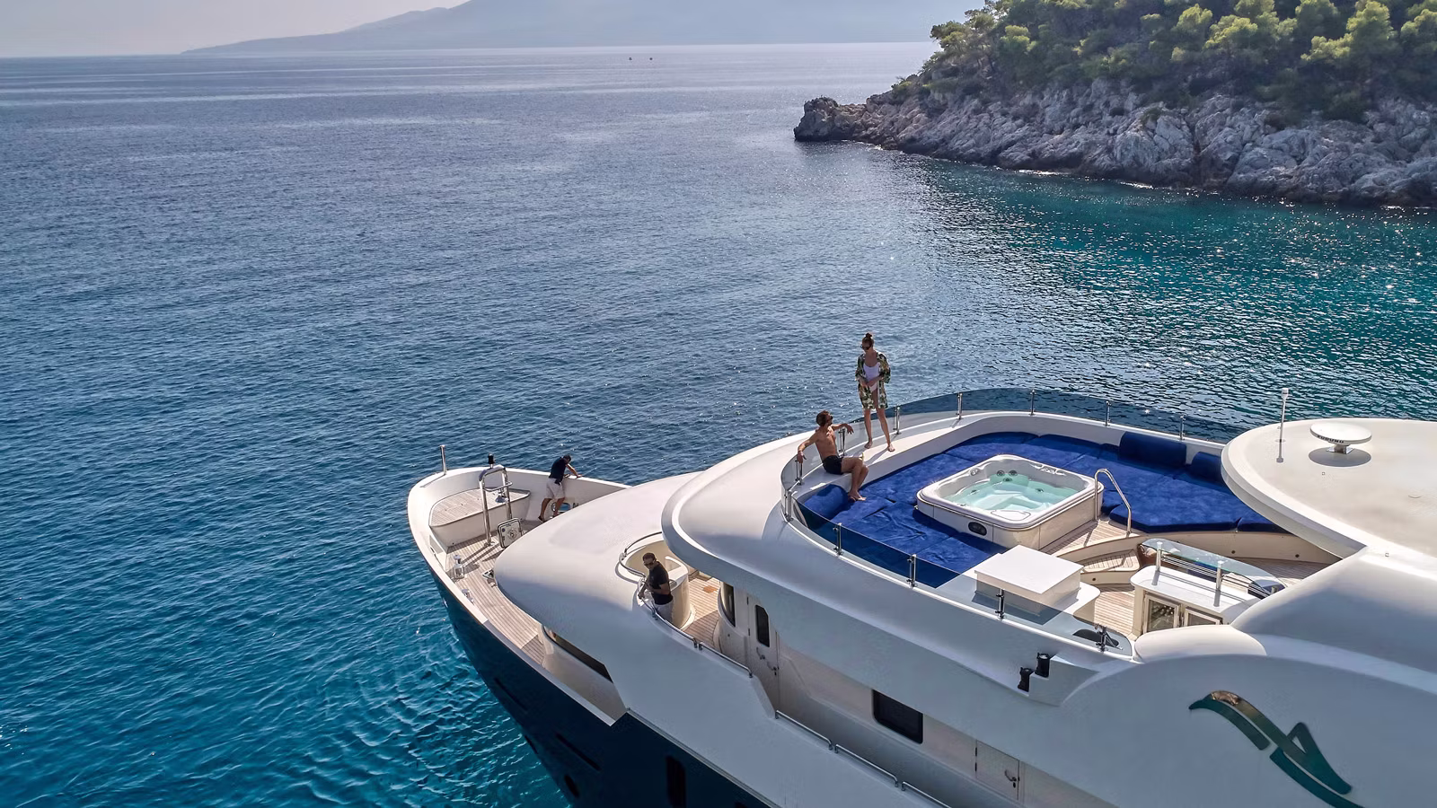 5feba733dba67-serenity-ii-yacht-150